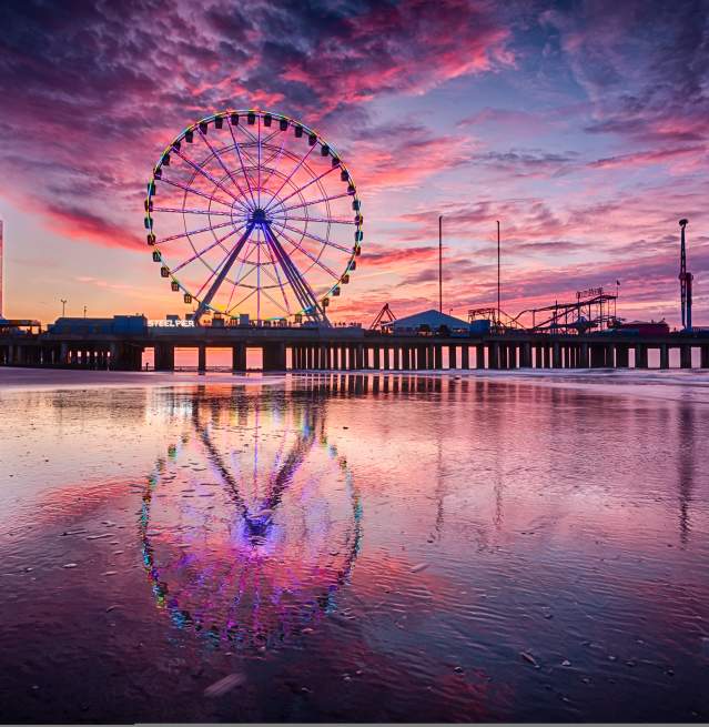 Beach-Steel Pier Sunset