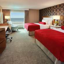 Golden Nugget_Hotel Room_02