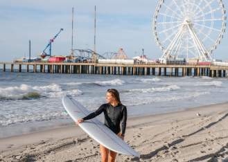 Surfing / Beach