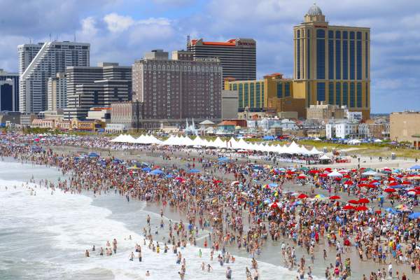 Visit AC Partners with Herb Gillen Airshows to Host the Visit Atlantic City Soar & Shore Festival