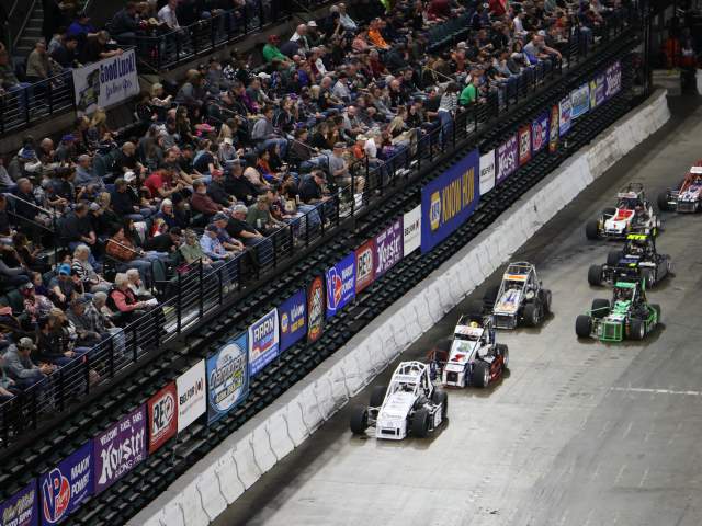 Indoor Auto Racing_01