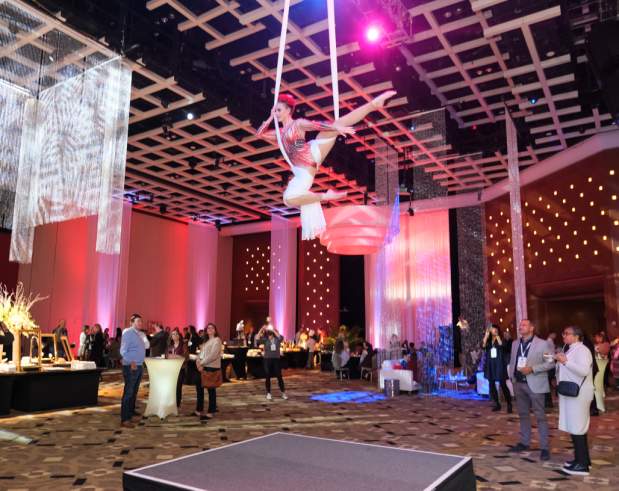 AMEX INTER[action]_03