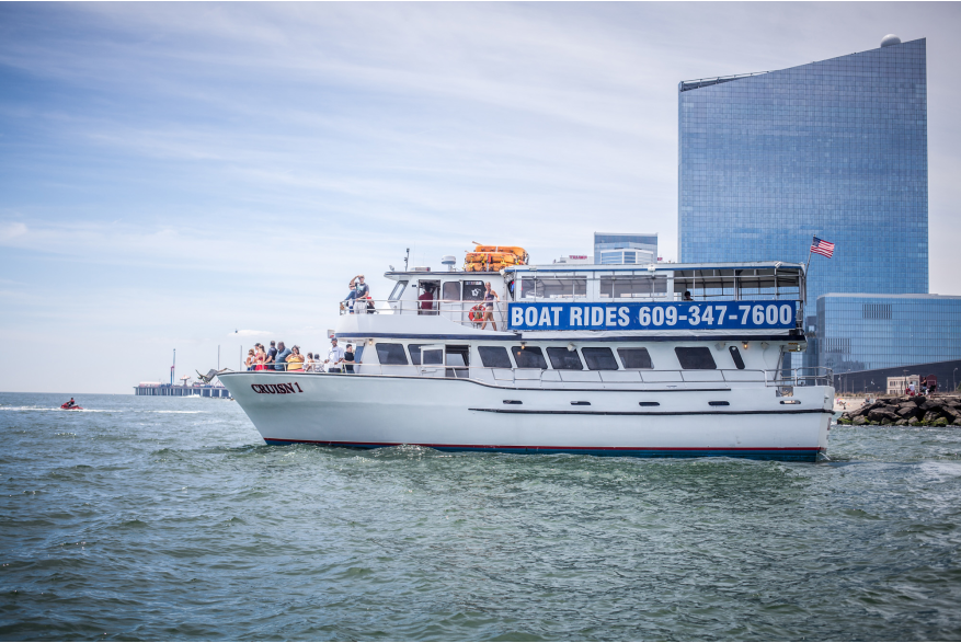 Cruise Boat_02