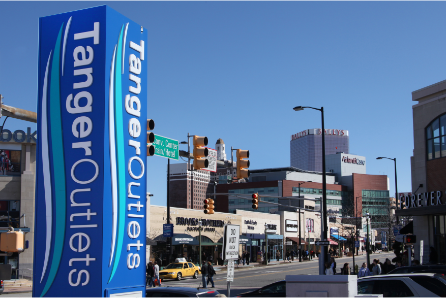 Tanger Outlets_01