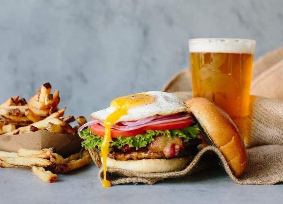 Farmhaus Burger (Downtown)