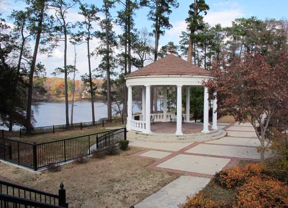 Lake Olmstead Park