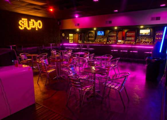 Studio Neighborhood Bar