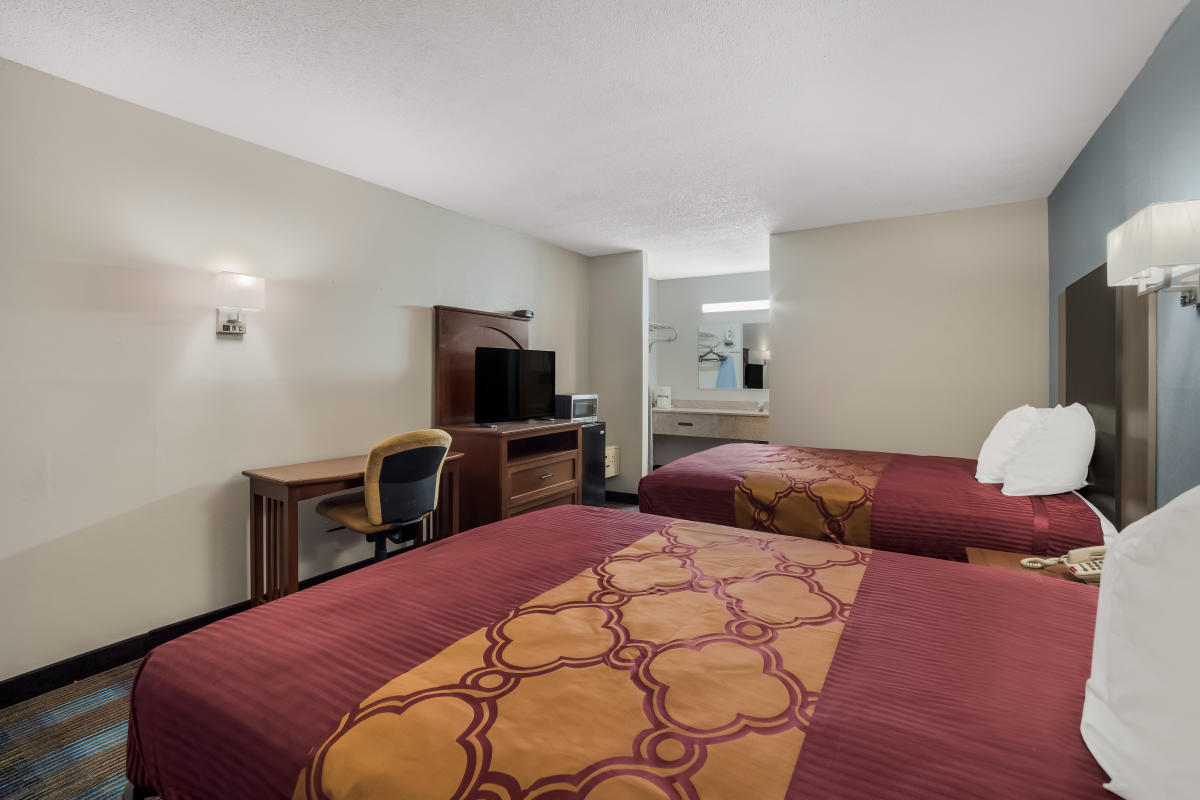Loop Inn Rahway Rodeway Inn