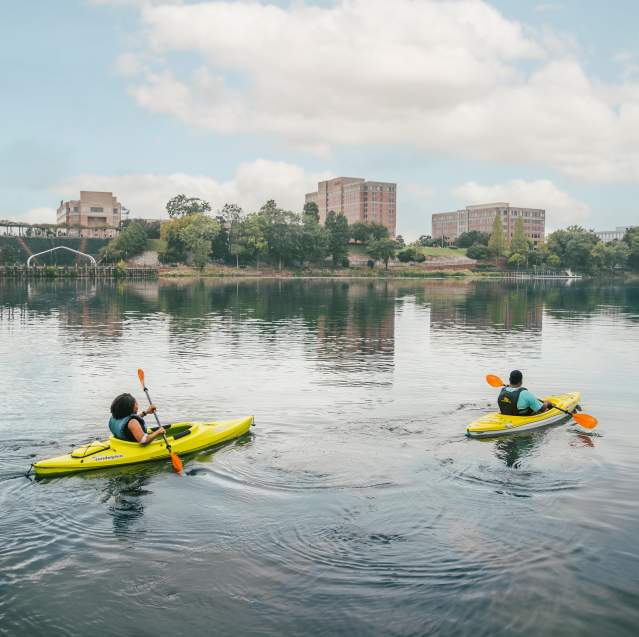 Raysean & Natasha Kayaking On The Savannah River