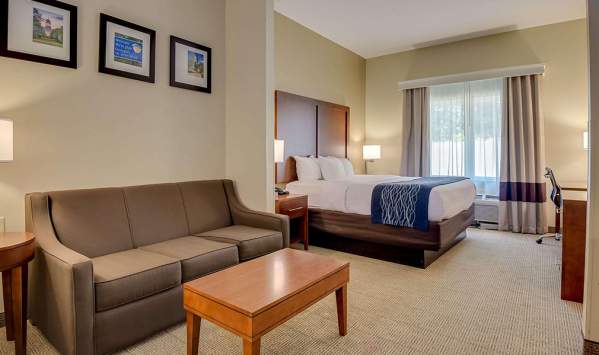 DTN - PPS - Places to Stay - Comfort Inn and Suites