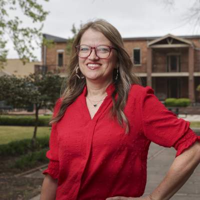 MamieMcAbee_Headshot_Final_vkbpyv