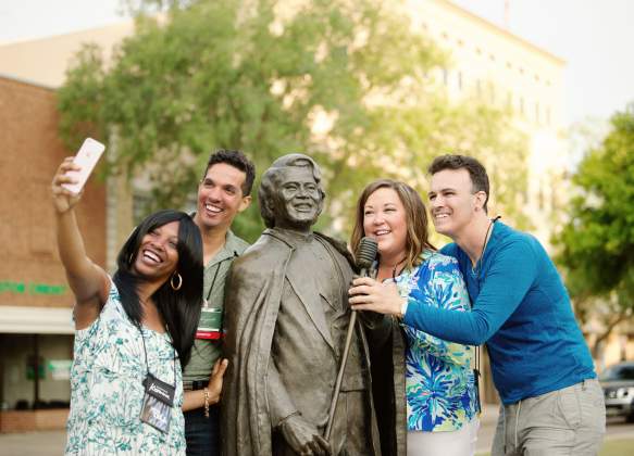 James Brown Statue - Group