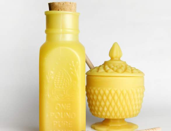 Beeswax Honey Pots