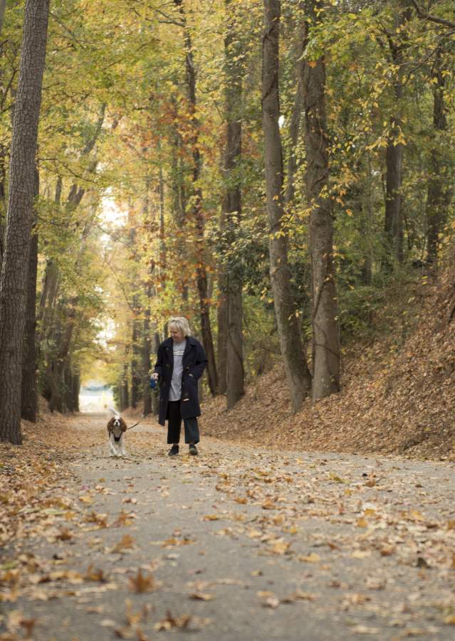 Augusta Greeneway, fall, dog