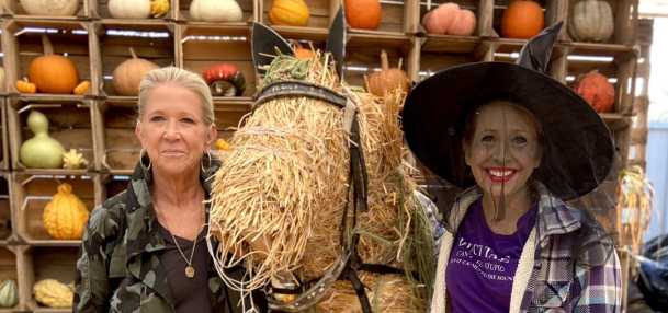 Women at Good Earth Produce during Fall Season
