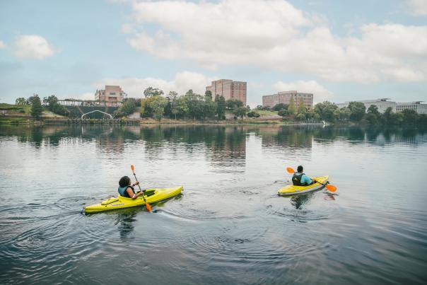 Raysean & Natasha Kayaking On The Savannah River