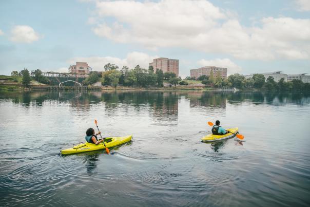 Raysean & Natasha Kayaking On The Savannah River
