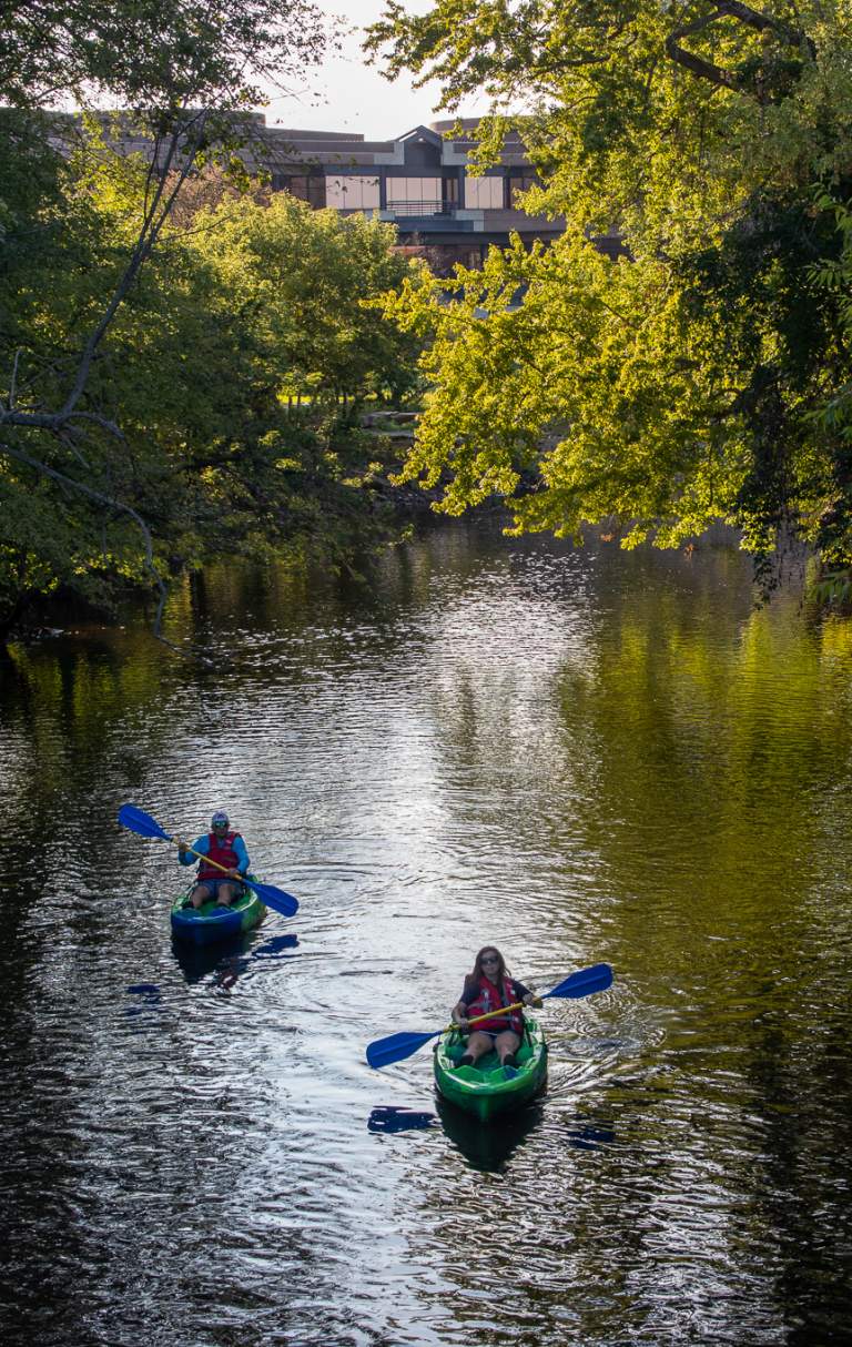Launch your kayak in Calhoun County