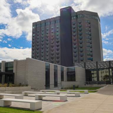 What weddings guests at DoubleTree Battle Creek need to know