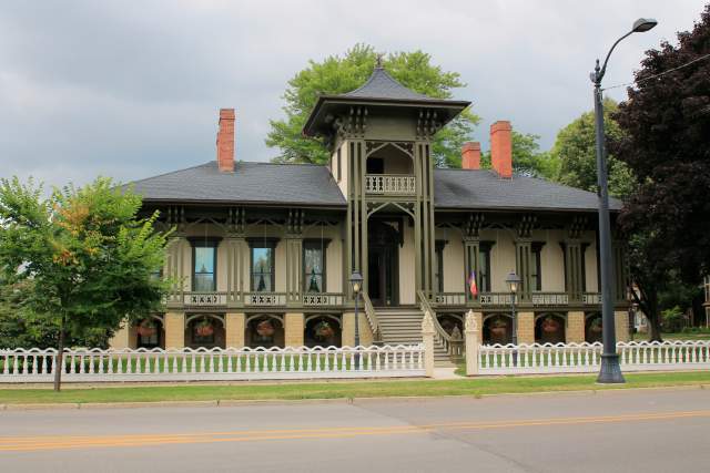 Marshall Home Tour travels back in time