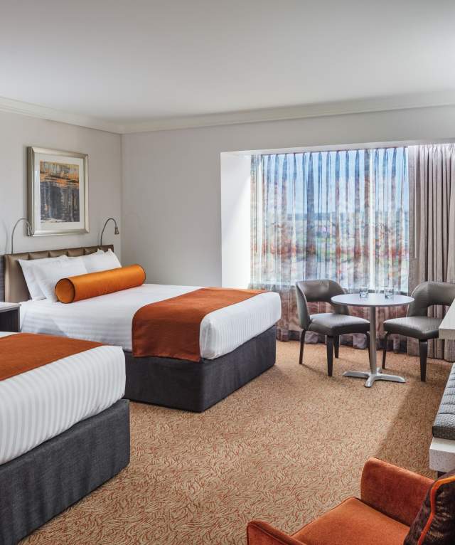 Where should I send my wedding guests? 10 tips for hotel blocks