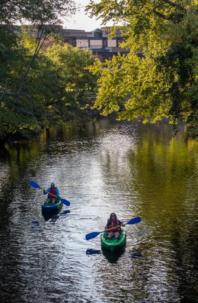 Launch your kayak in Calhoun County