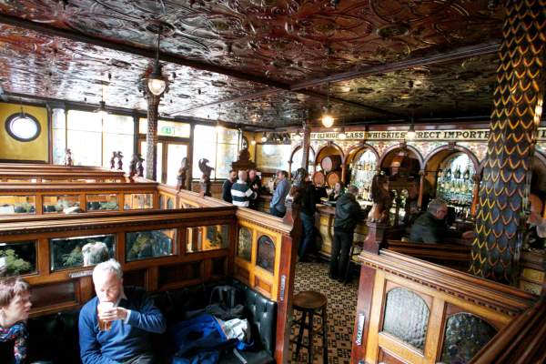 Crown Liquor Saloon