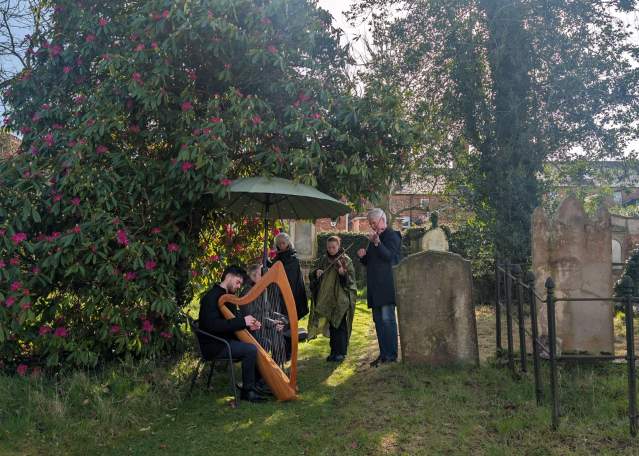 Cairde na Cille - Ceol na Cille: The Graveyard Session