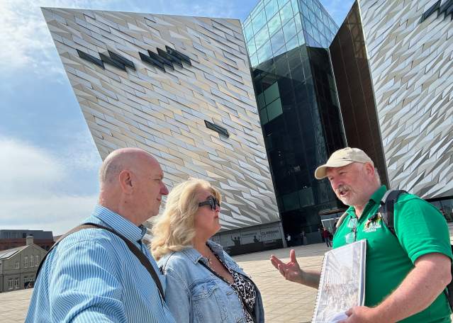 Hometown Tours: Best of Belfast Driving Tour with Political Murals