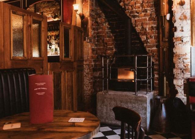 The Linen Hall Bar