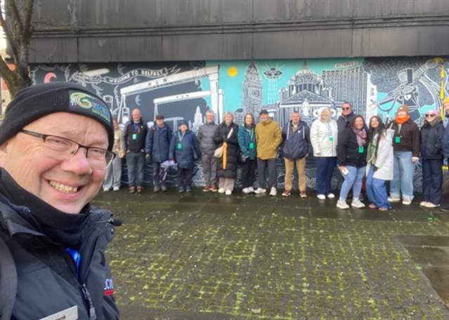 Belfast Saints and Sinners Tours - Shankill / Falls Peace line