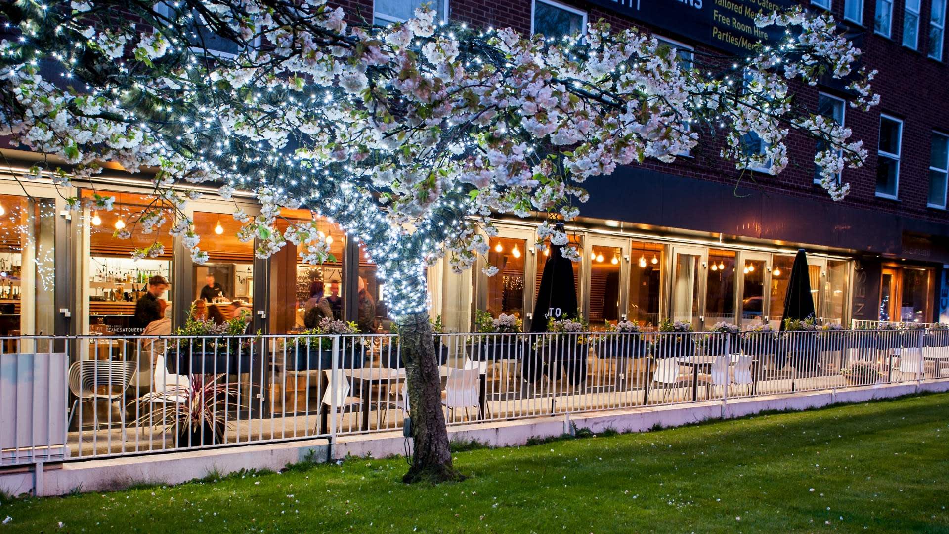 Deanes at Queens