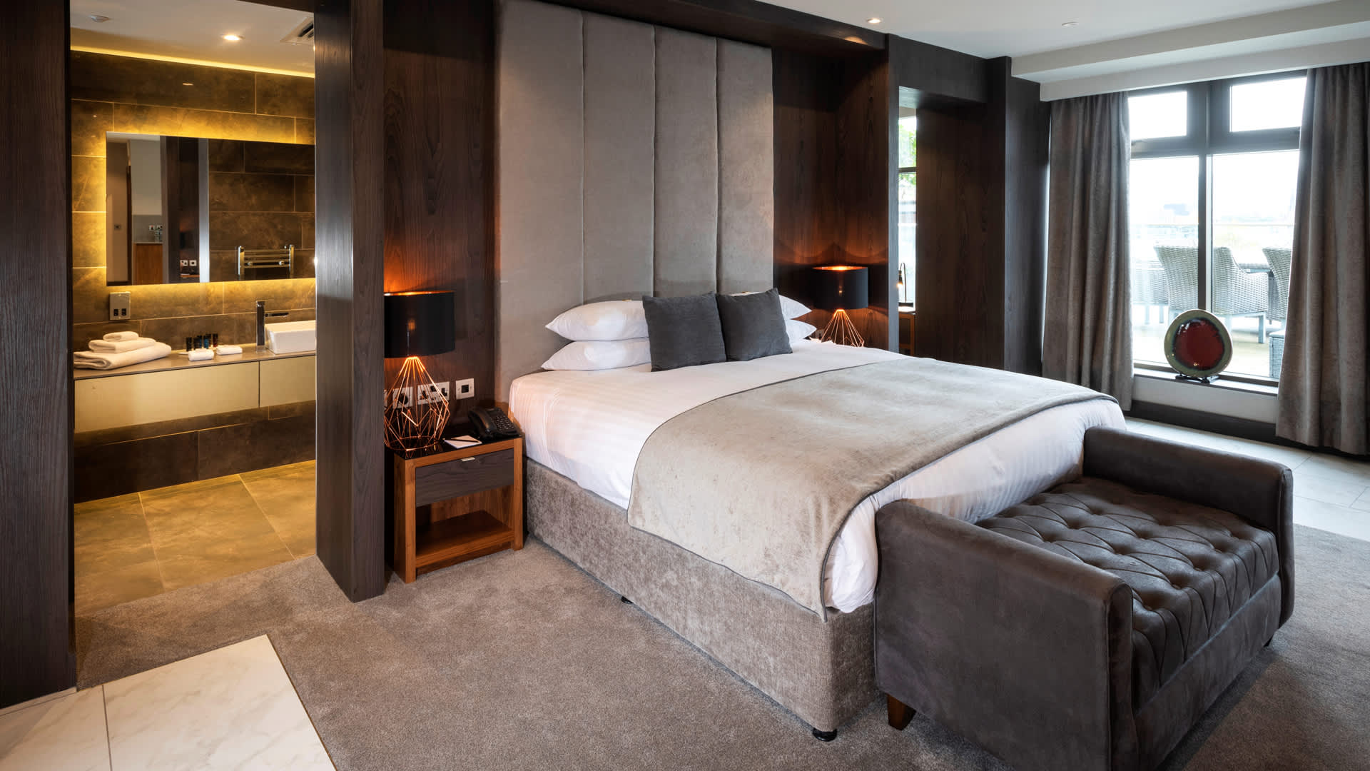 Ten Square Hotel