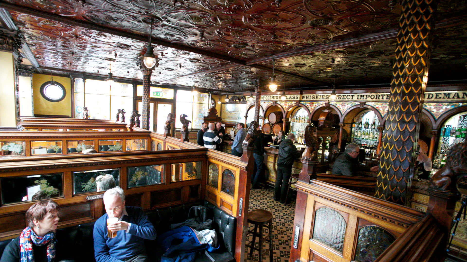 Crown Liquor Saloon