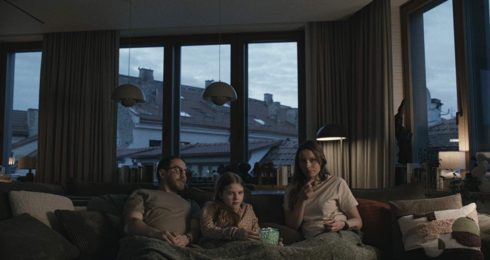 BFF: How to Divorce During the War