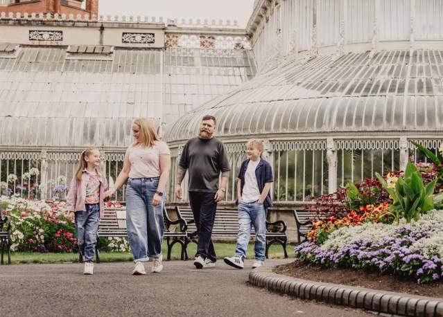 Family at Botanic Gardens