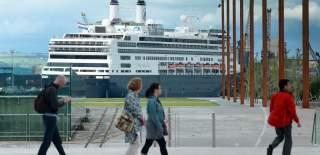 Cruise Ship