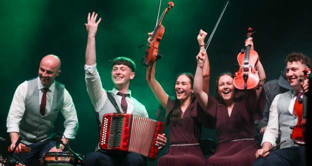 Fleadh Cheoil na hÉireann Bids Farewell with Performance from Winning Senior Céilí Band