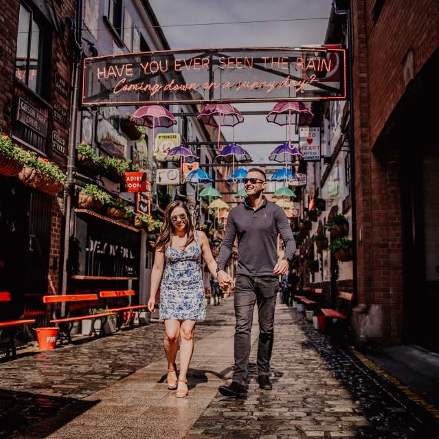 Commercial Court Couple