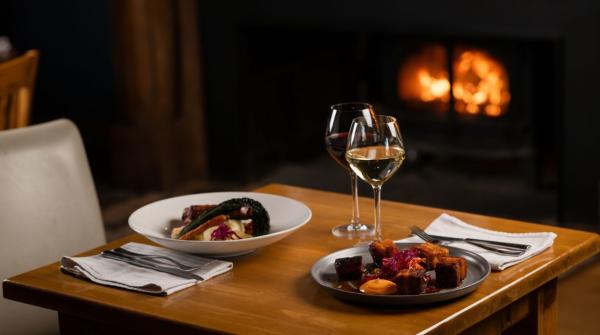 Cultra Inn Dining