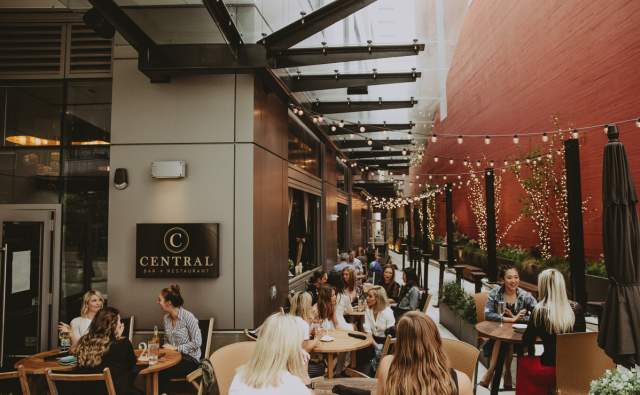 Central Bar & Restaurant