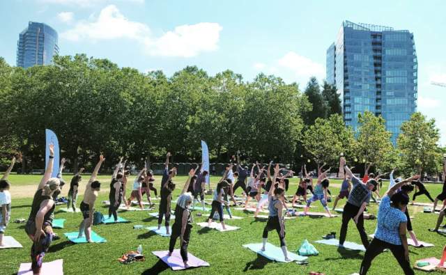 $5 Yoga In The Park