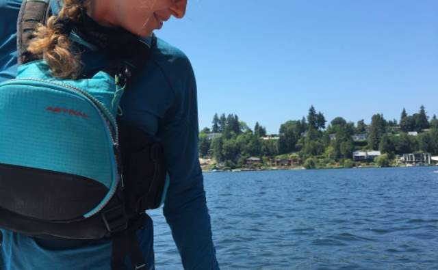Discover Stand-up Paddleboarding at Meydenbauer Bay