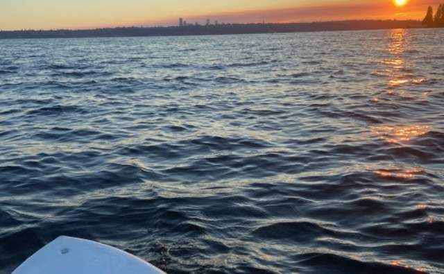 Sunset Stand Up Paddleboard Tour at Meydenbauer Bay