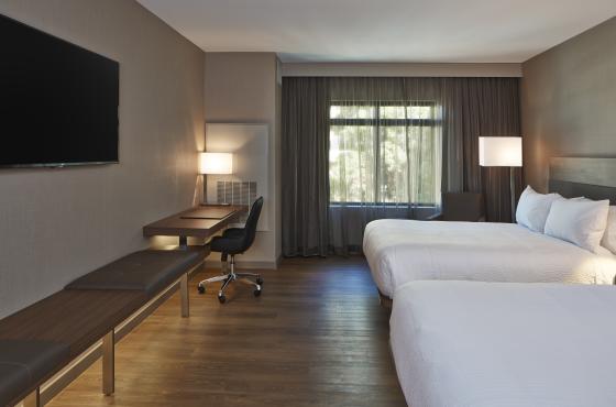 Queen/Queen Guestroom