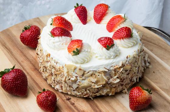 The French Bakery Cake