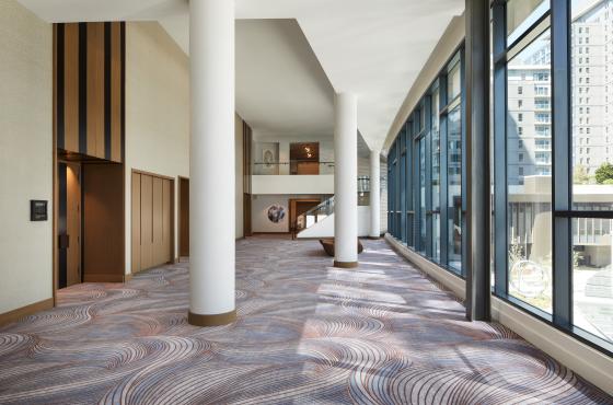 Avenue Foyer