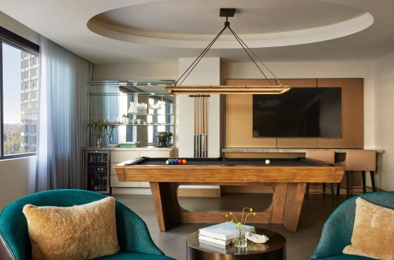 Avenue Presidential Suite Billiard Table