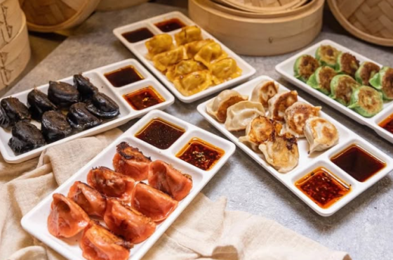 Minimoon fried dumplings