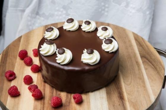 The French Bakery Cake